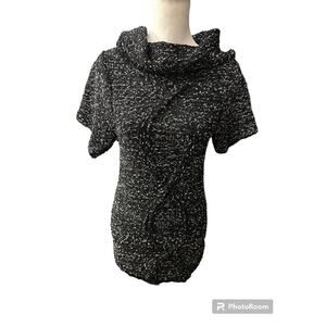 White House Black Market Sweater Small